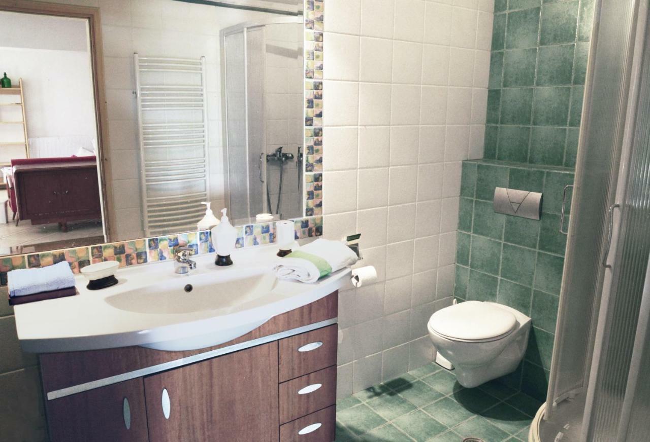 Blueline Guesthouse Agios Dimitrios  المظهر الخارجي الصورة