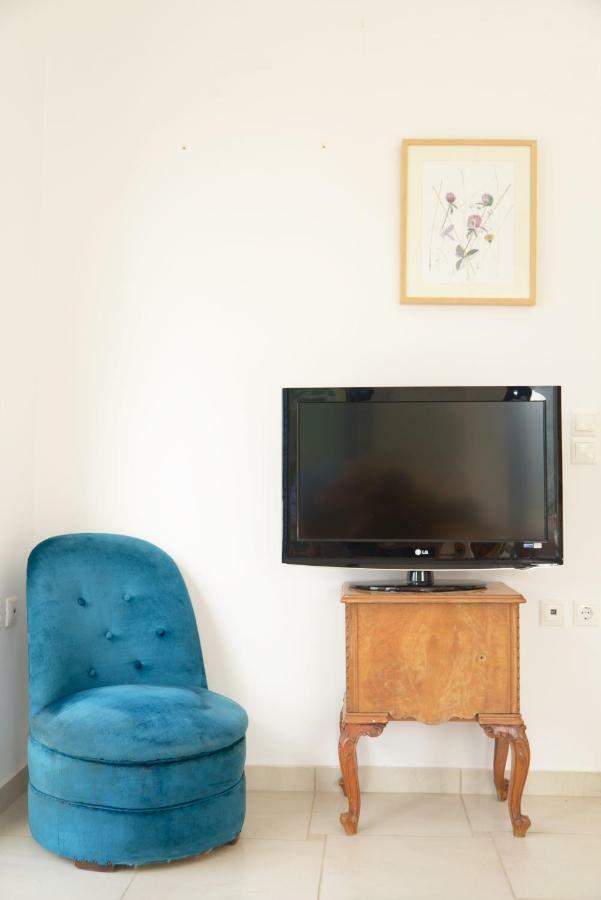 Blueline Guesthouse Agios Dimitrios  المظهر الخارجي الصورة