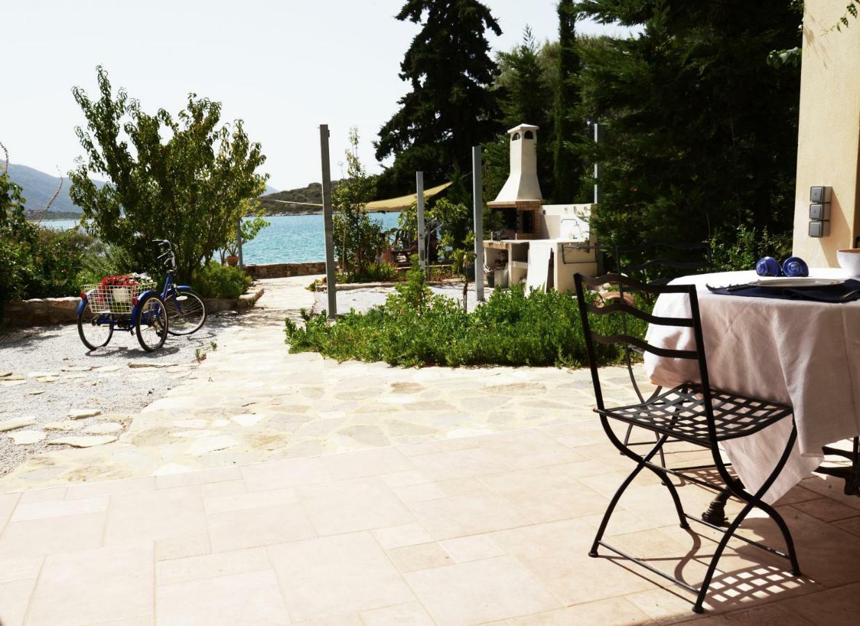 Blueline Guesthouse Agios Dimitrios  المظهر الخارجي الصورة